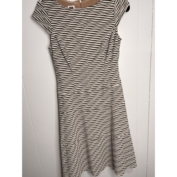 Anne Klein Dresses & Skirts - Anne Klein Textured Stripe Knit Dress Sz 2  Black Cream Cap Sleeve A-Line